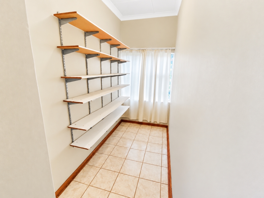 5 Bedroom Property for Sale in Meyerhof Free State